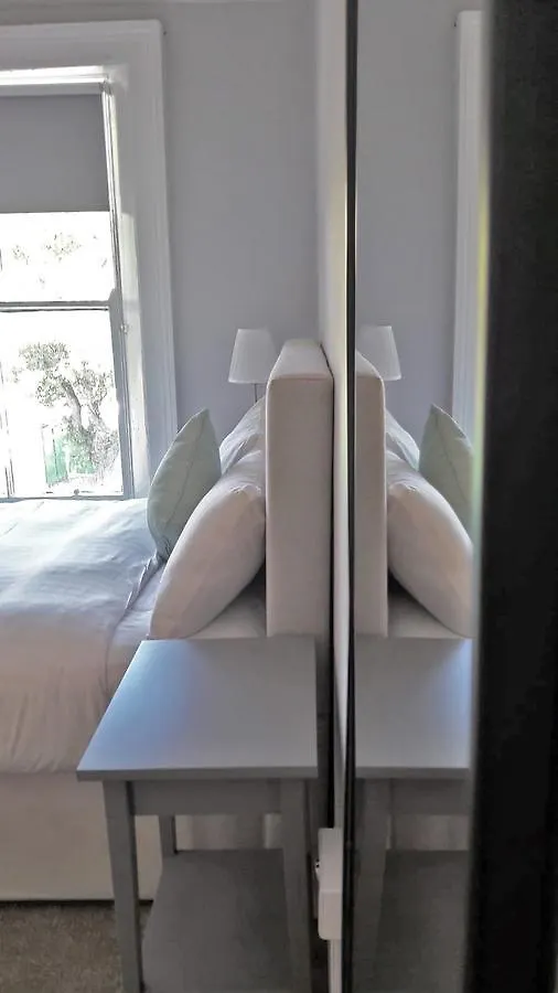Donnybrook Townhouse Apartment Dublin