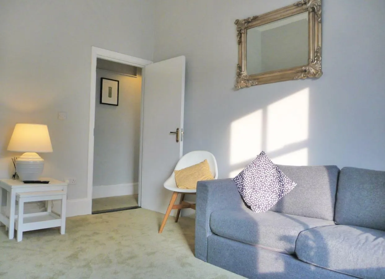 Donnybrook Townhouse Apartment Dublin 0*,  Ireland